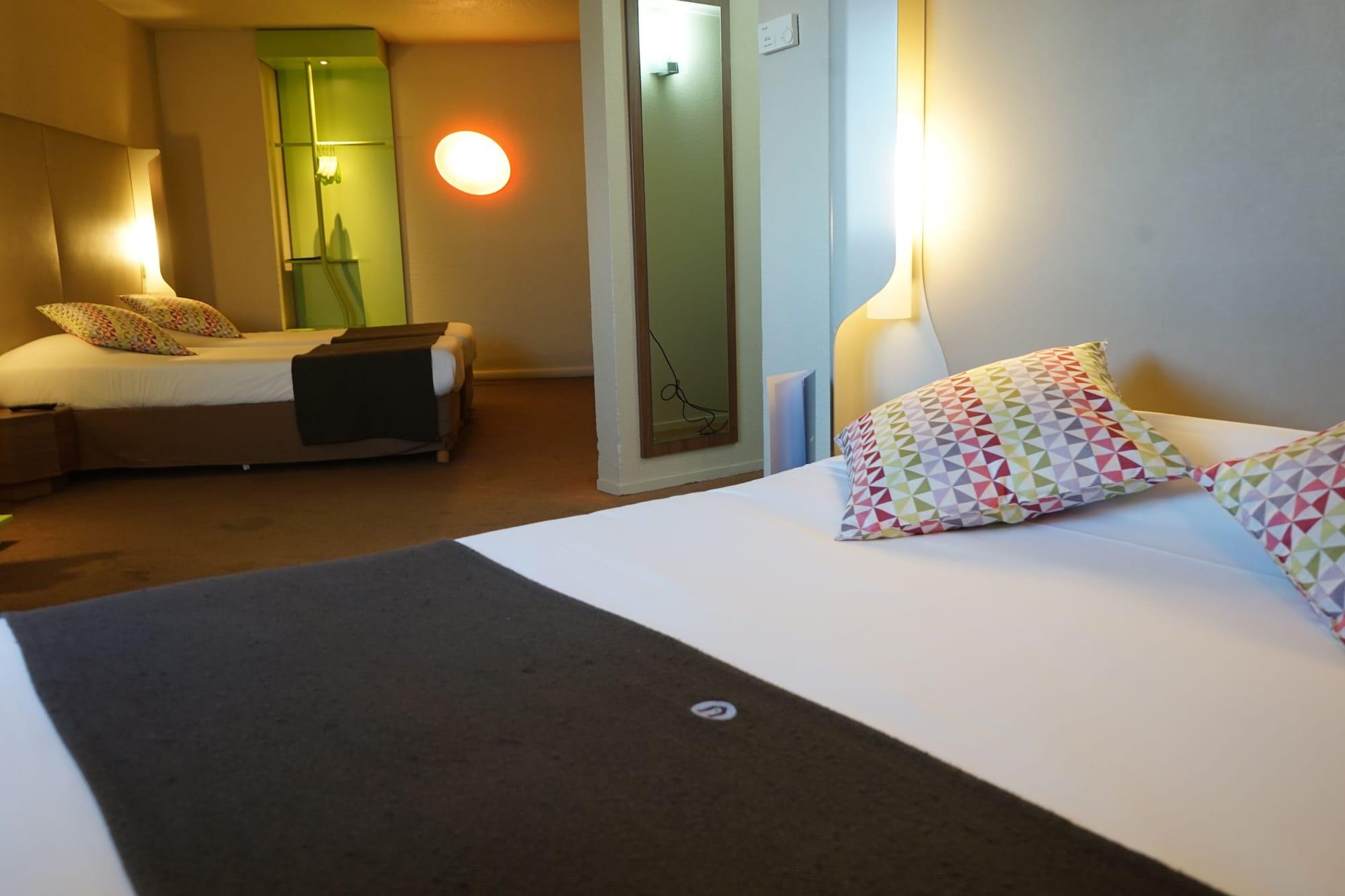 ก็องปานีล รัวซี Hotel ภายนอก รูปภาพ