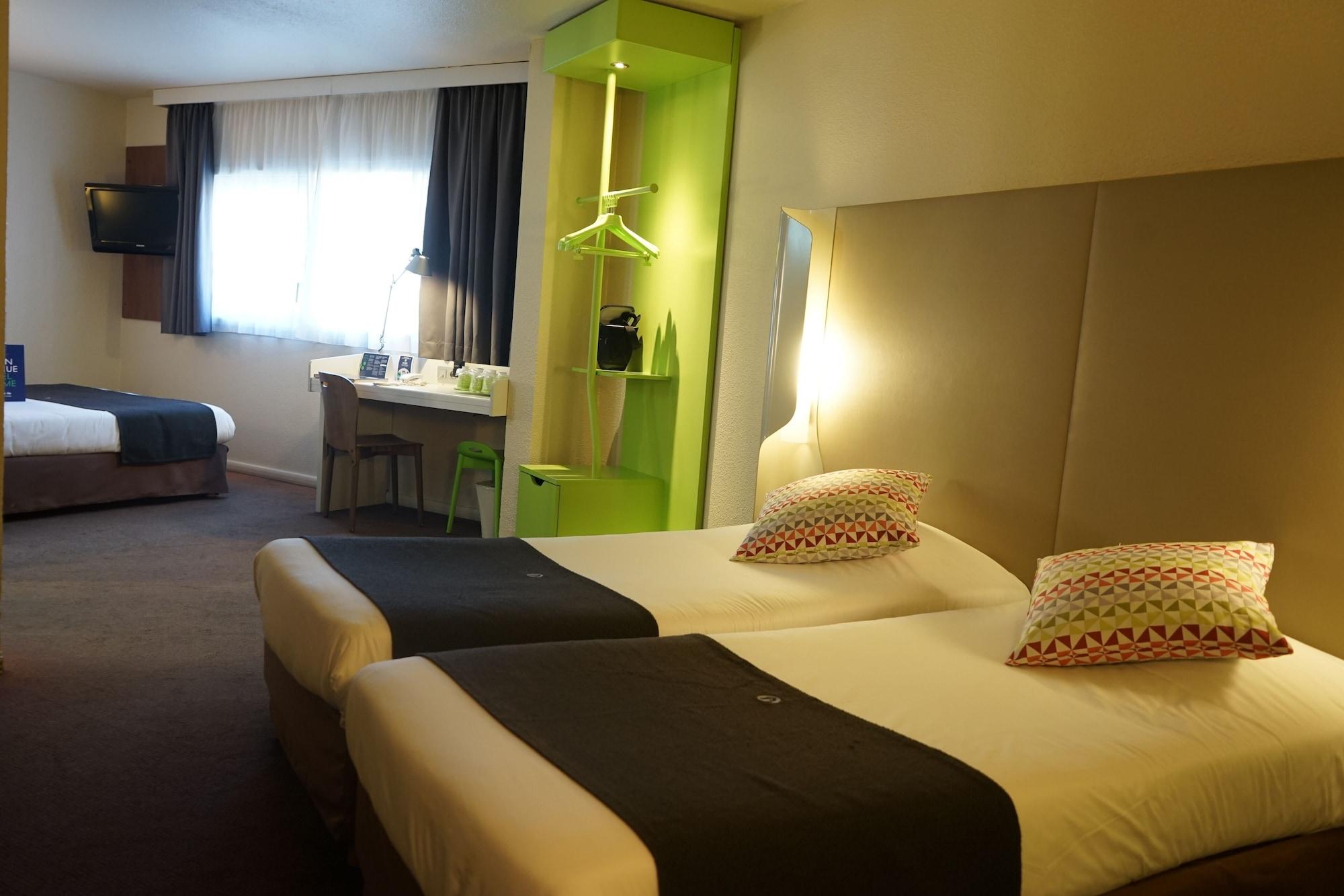ก็องปานีล รัวซี Hotel ภายนอก รูปภาพ