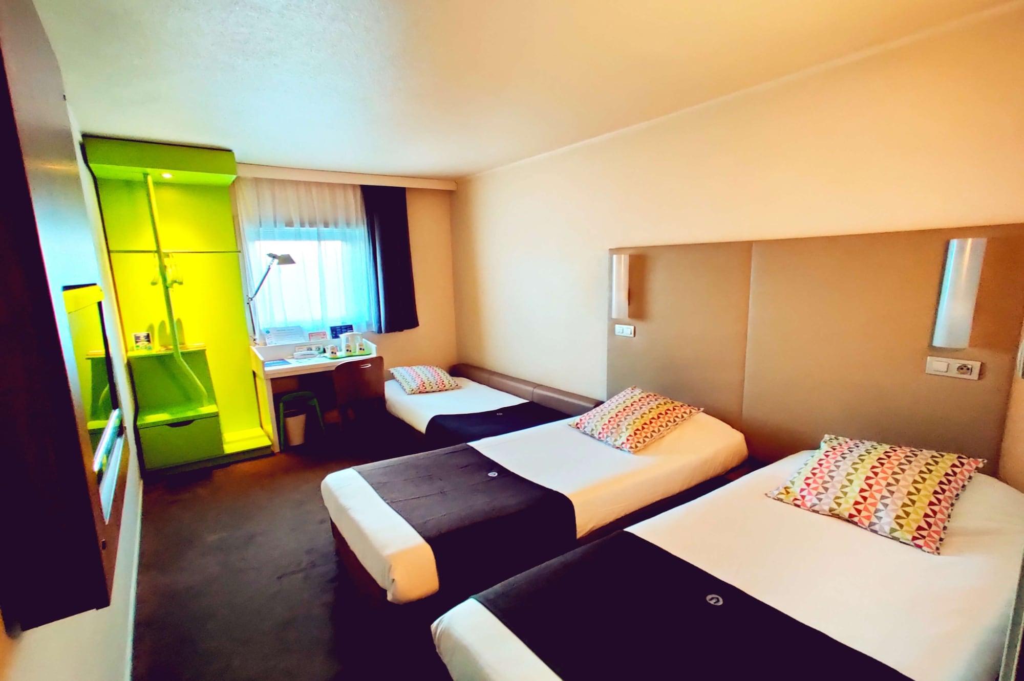 ก็องปานีล รัวซี Hotel ภายนอก รูปภาพ