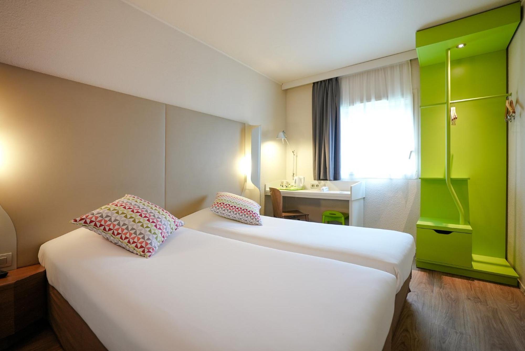 ก็องปานีล รัวซี Hotel ภายนอก รูปภาพ
